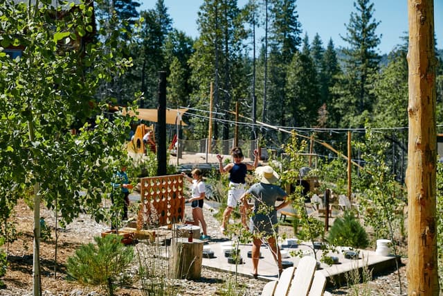 Yosemite Resorts | Rush Creek Lodge & Spa