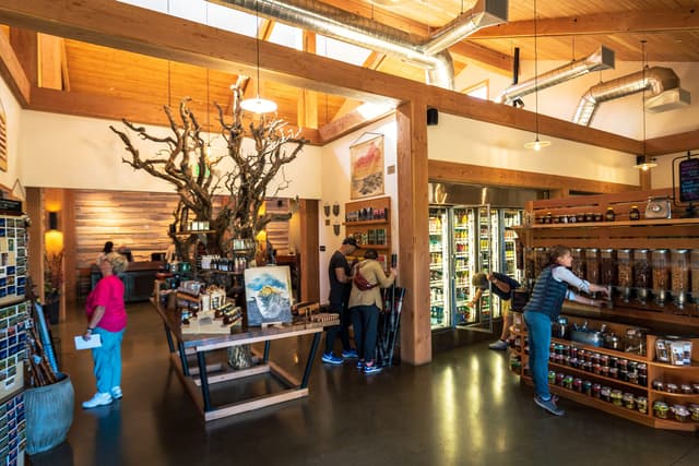 Yosemite Spa Resort | Rush Creek Lodge & Spa